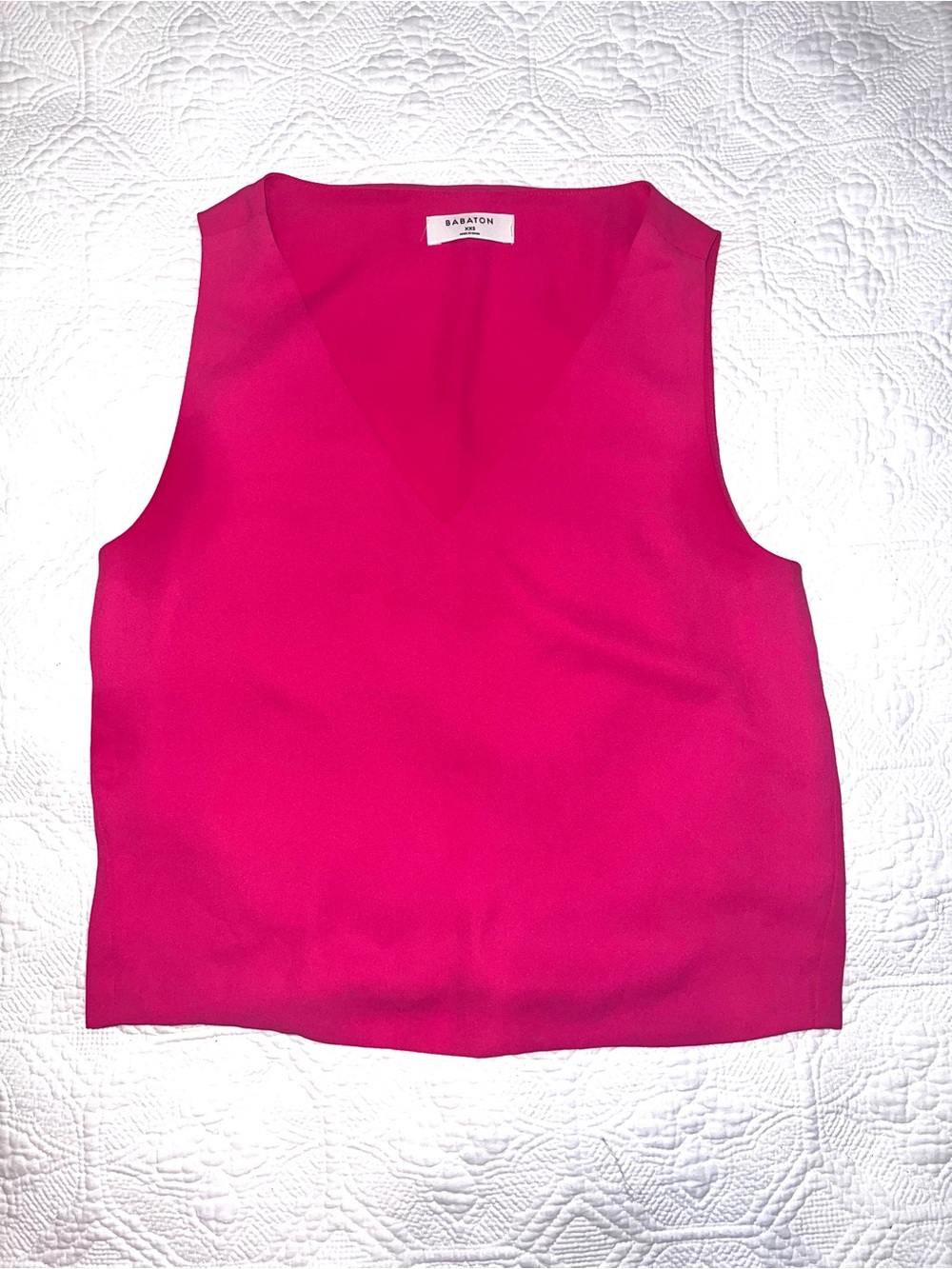 Babaton Fuchsia V-Neck Sleeveless Shell Top size XXS